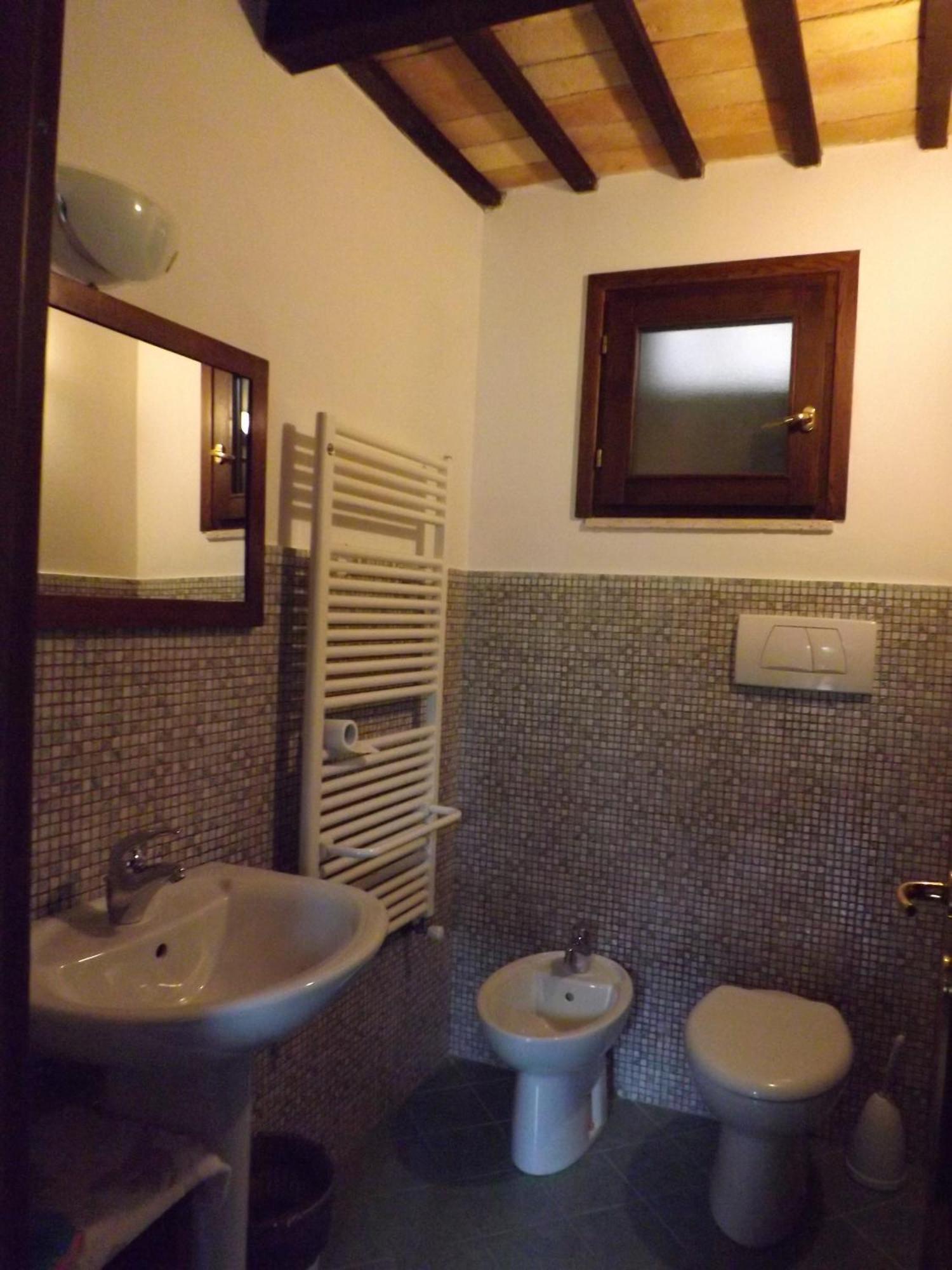 Agriturismo San Giovanni Ad Insulam Isola del Gran Sasso dʼItalia Стая снимка