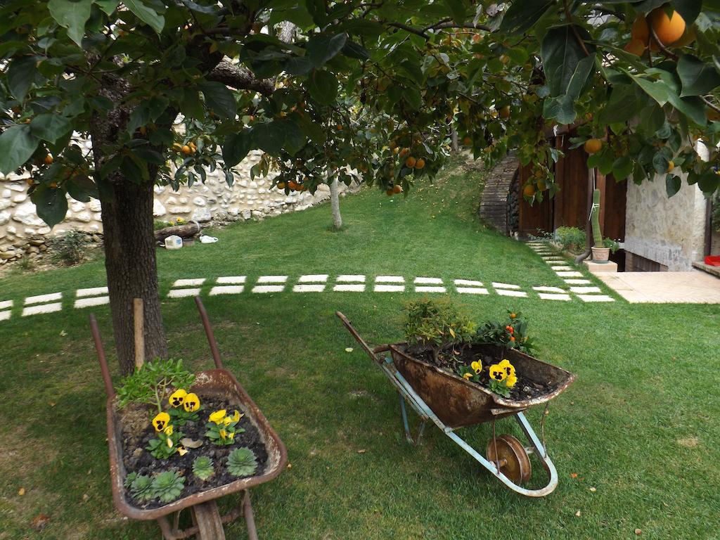 Agriturismo San Giovanni Ad Insulam Isola del Gran Sasso dʼItalia Екстериор снимка