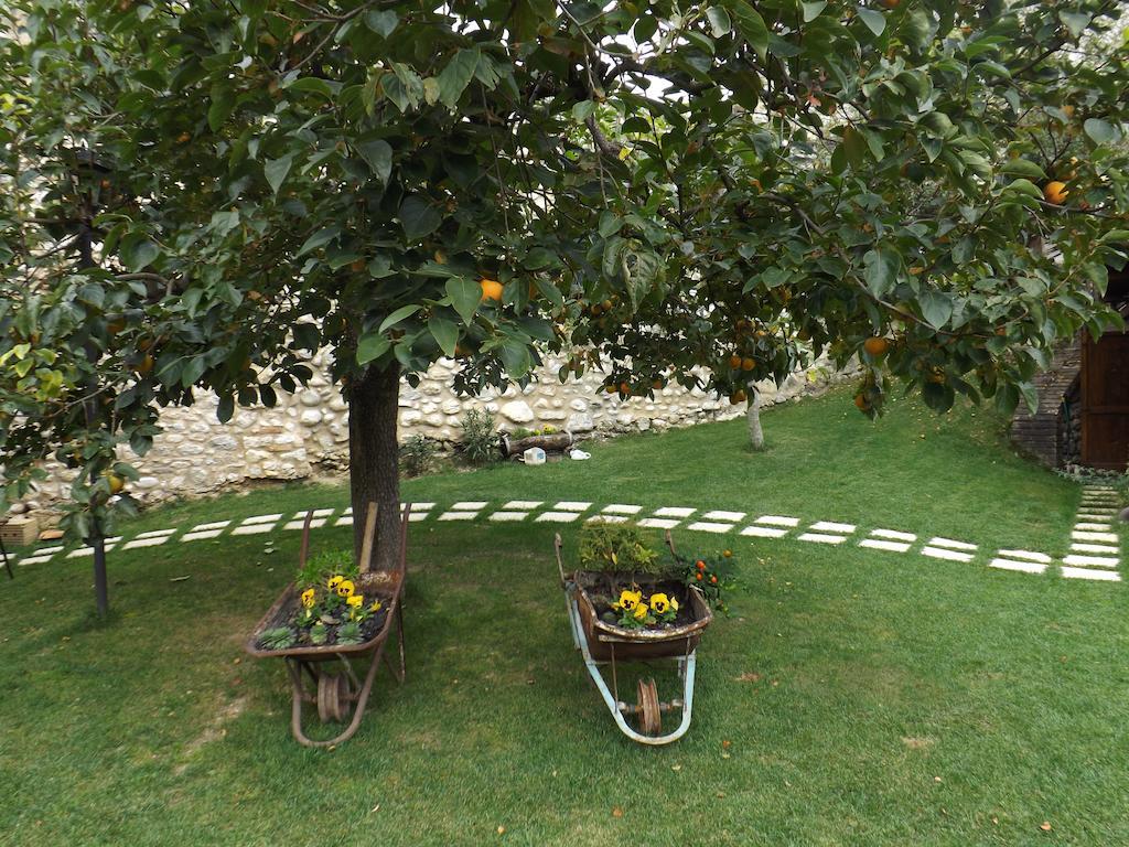 Agriturismo San Giovanni Ad Insulam Isola del Gran Sasso dʼItalia Екстериор снимка