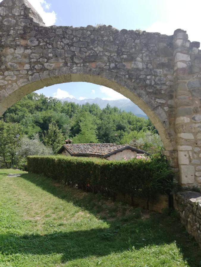Agriturismo San Giovanni Ad Insulam Isola del Gran Sasso dʼItalia Екстериор снимка