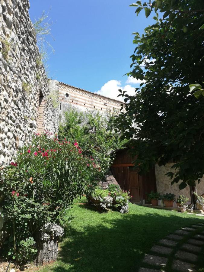 Agriturismo San Giovanni Ad Insulam Isola del Gran Sasso dʼItalia Екстериор снимка